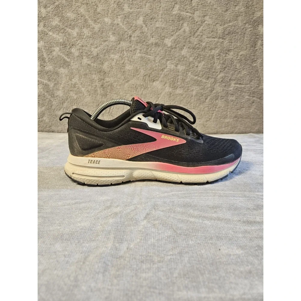 Brooks Trace 3 Women's Running Shoes Size 9 Black Pink Sneakers